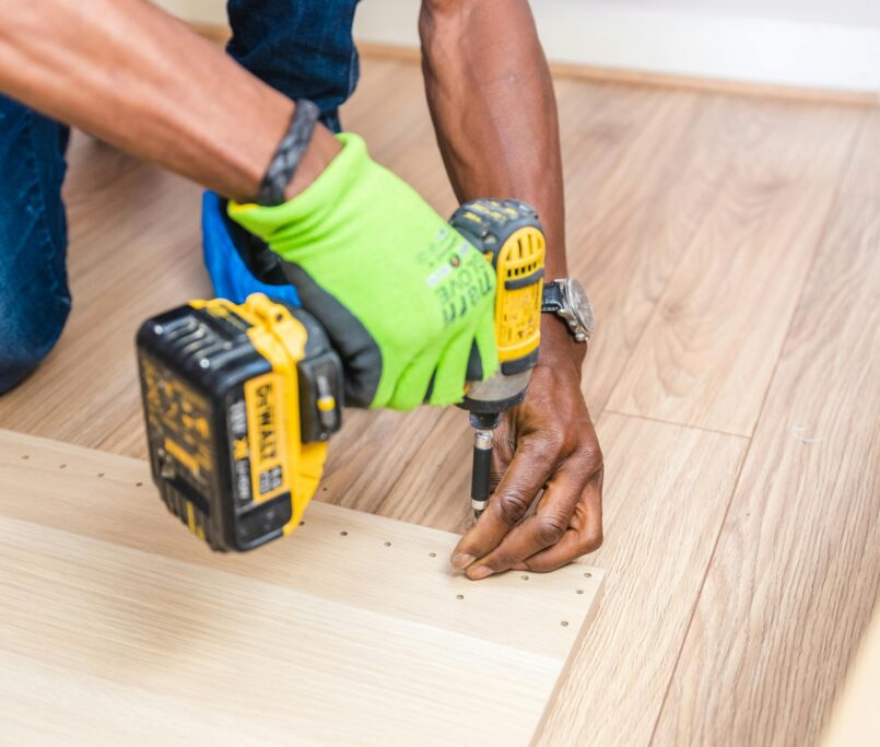 Flooring contractor hiring guide by 50 Grit Flooring